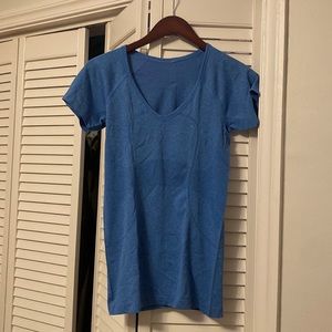 Lululemon v neck short sleeve swiftly